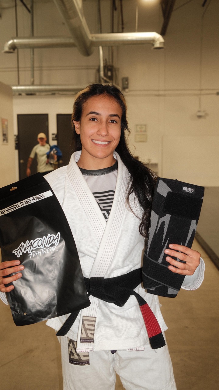 recovery takes time but the right support makes all the difference 🥋🤼‍♂️🦵🏽
@anaconda_fightwear makes the best gear to help you stay on the mat!